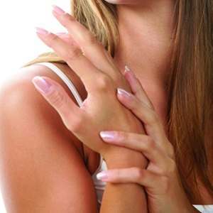 Treating Fingernail Fungus Infections